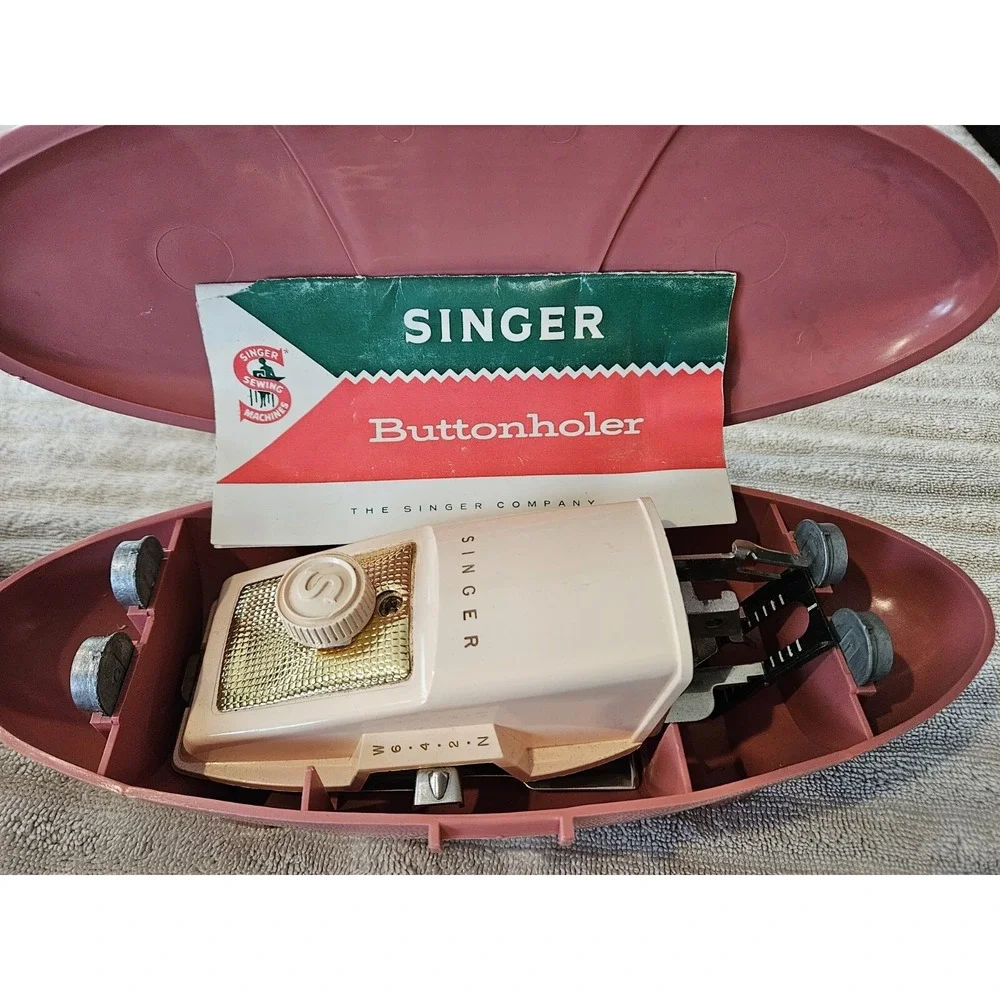 Singer Sewing Machine Buttonholer No.489500 / 489510 In Pink Clamshell Box. 1960